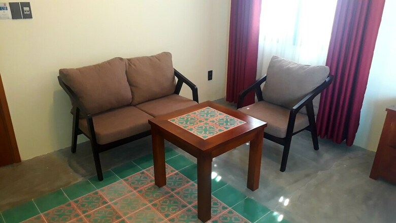 Hotel Pink Tulip Hoi An