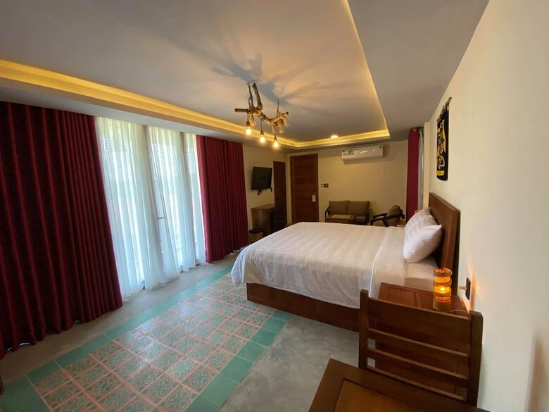 Hotel Pink Tulip Hoi An