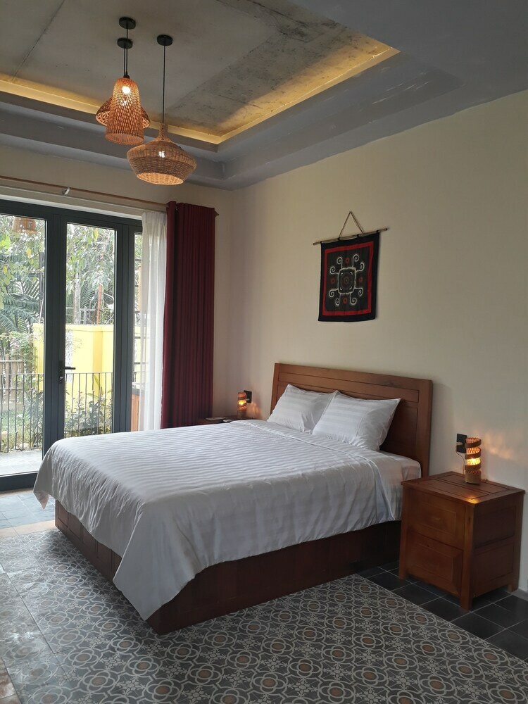 Hotel Pink Tulip Hoi An