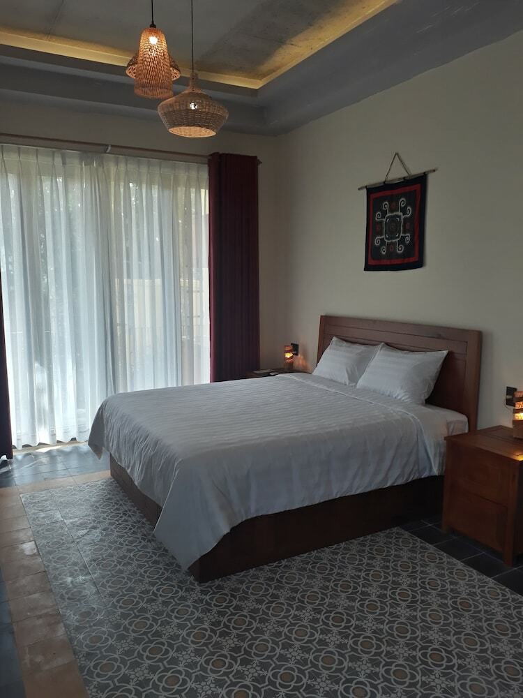 Hotel Pink Tulip Hoi An