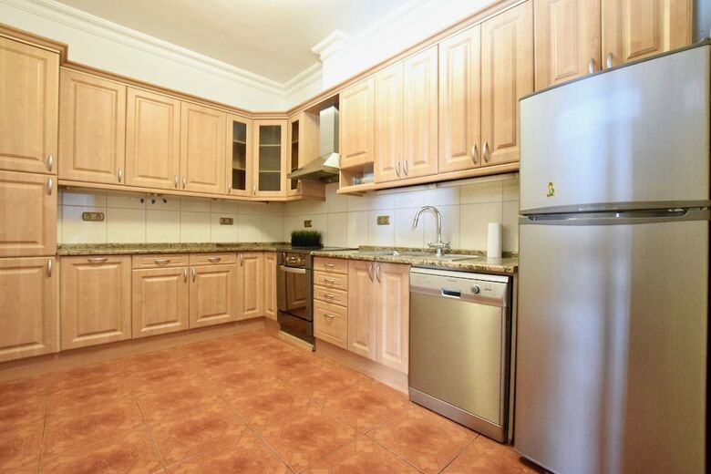 Luxury Apartment By Hi5 - Lovag Suites