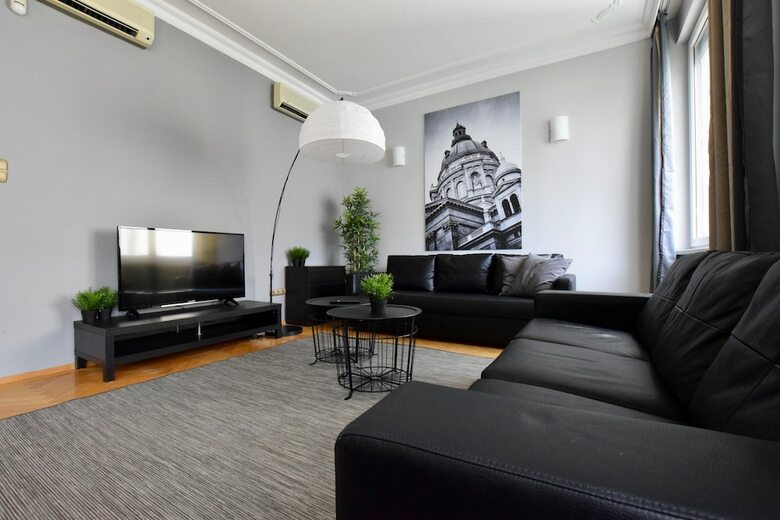 Luxury Apartment By Hi5 - Lovag Suites