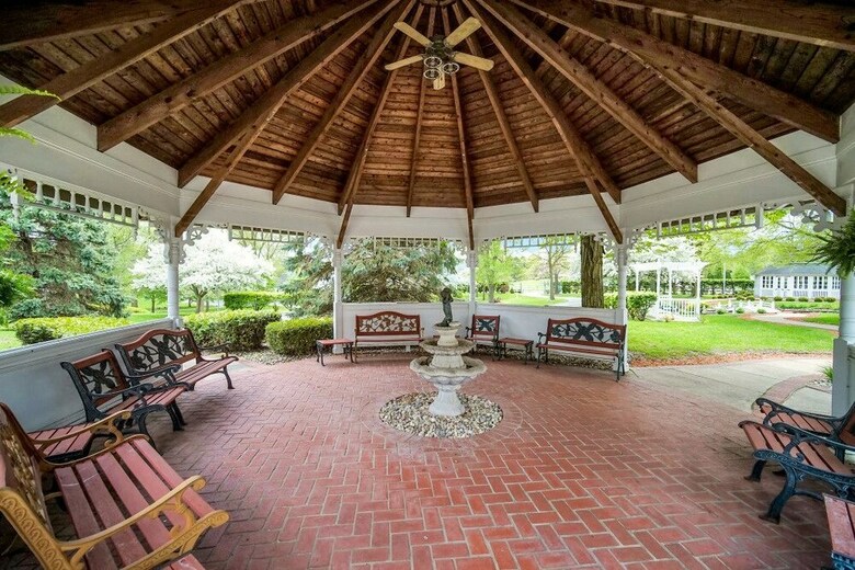 Bed & Breakfast Biddle Point Inn & Event Venue