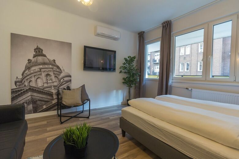 Standard Apartment By Hi5 - Mad�ch