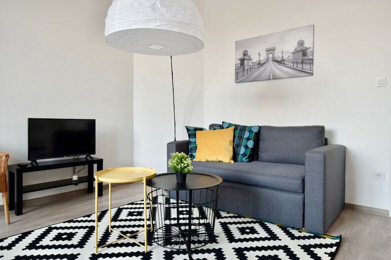 Standard Apartment By Hi5 - Bazilika Suite