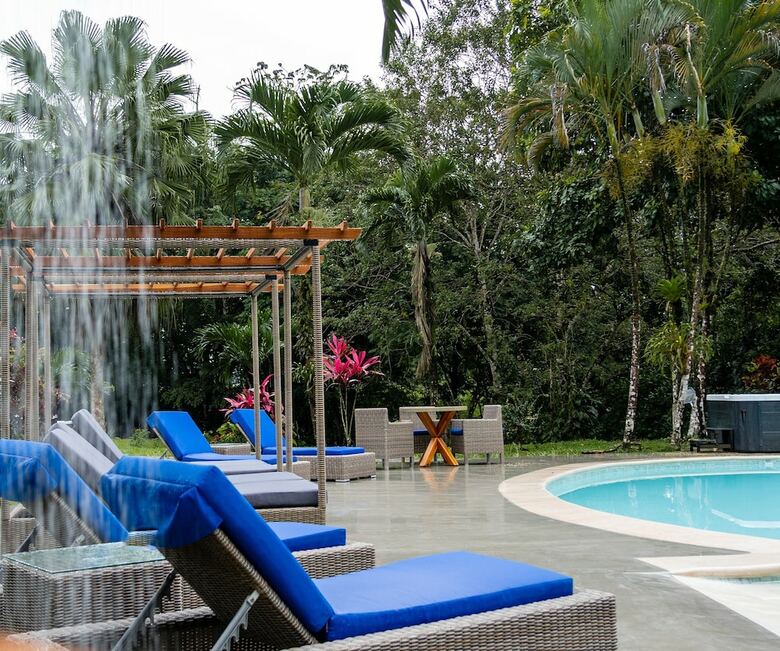 Hotel Noah's Forest By Tifakara