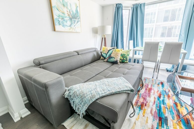 Simply Comfort Charming Yorkville Condos