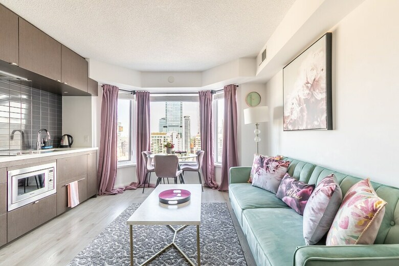 Simply Comfort Charming Yorkville Condos