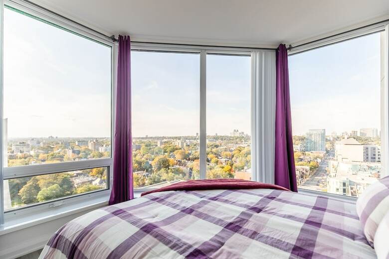 Simply Comfort Charming Yorkville Condos
