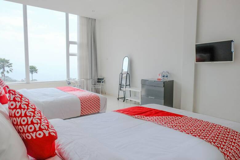 Hostal Oyo 1194 Villa Bukit Panderman Residende