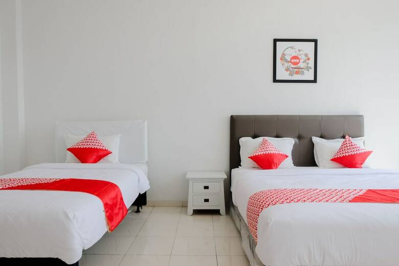 Hostal Oyo 1194 Villa Bukit Panderman Residende