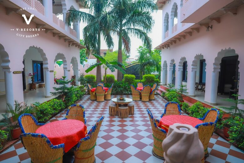 Hotel Kiran Vila Palace