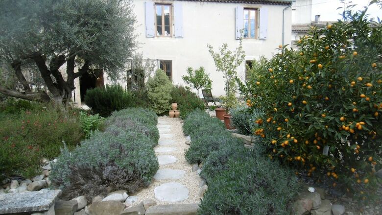 Hotel Limoux Riverside Gardens