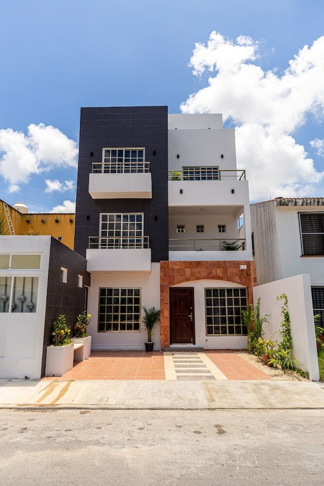 Santa Fe Studios And Suites By The Spot