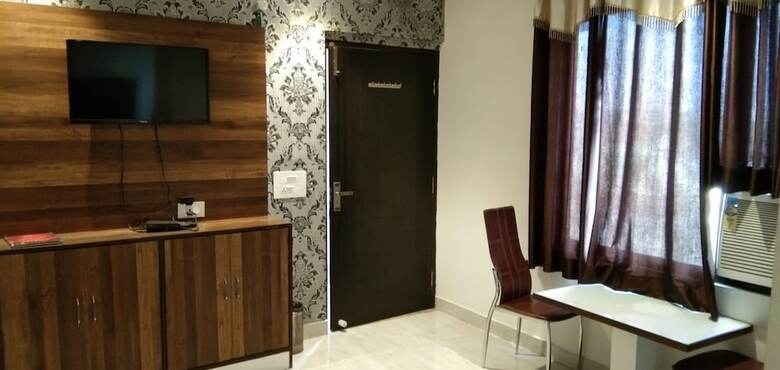 Hotel Grand S M Regency