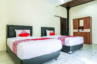 Hostal Oyo 1193 Asri House