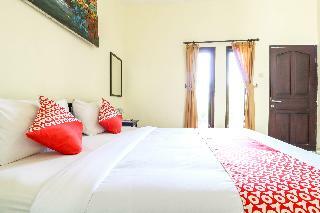 Hostal Oyo 1193 Asri House