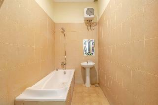 Hostal Oyo 1193 Asri House
