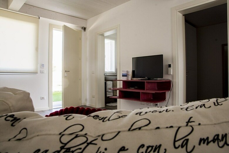 Hotel Home Suites Home