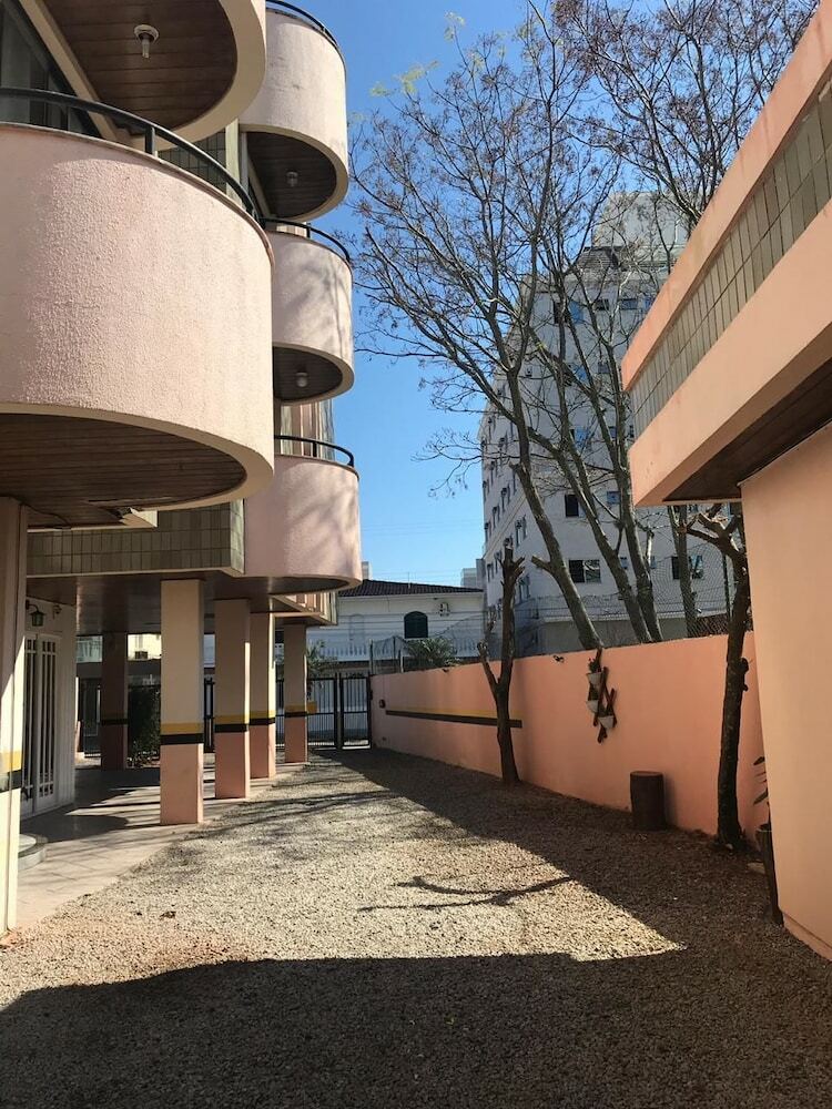 Aparthotel Residencial Leticia