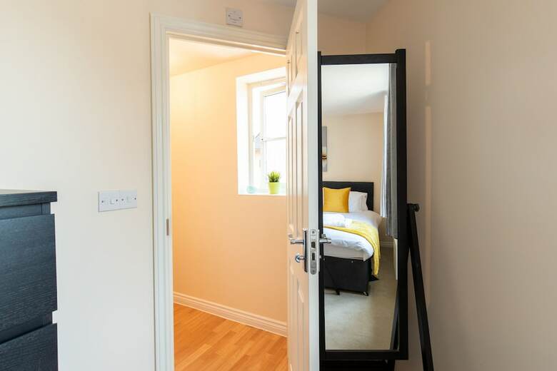 Velvet 2-bed Apartment Stewart Place - Ware
