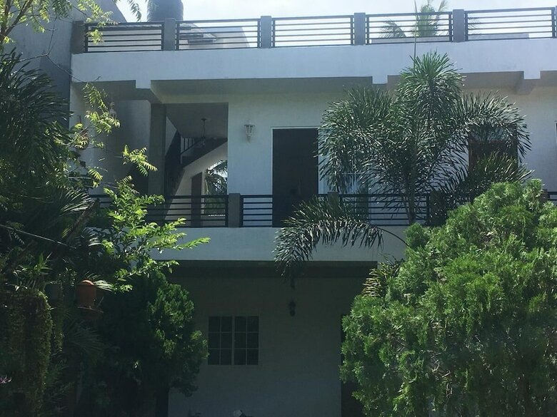 Hotel Molesworth Homestay