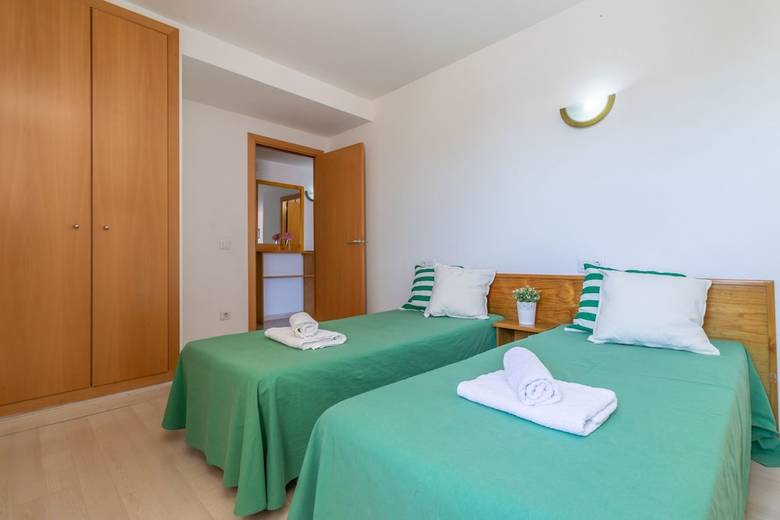 Apartamentos Bt Port Canig�
