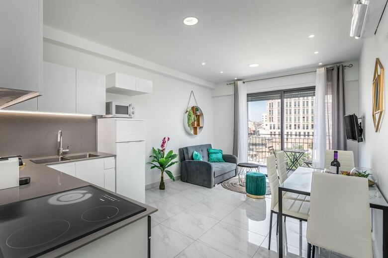 Even Israel Apartments