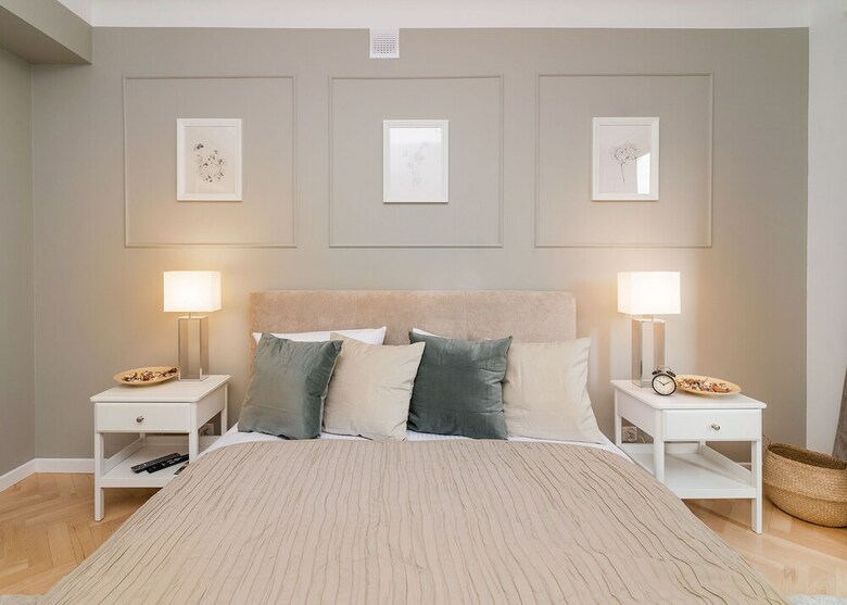 Plac Zbawiciela Comfortable Apartment