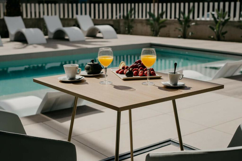 Instants Boutique Hotel - Adults Only
