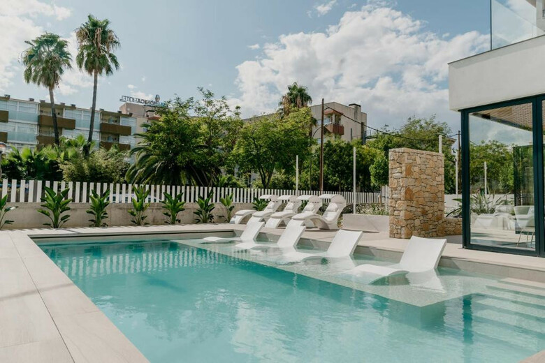 Instants Boutique Hotel - Adults Only