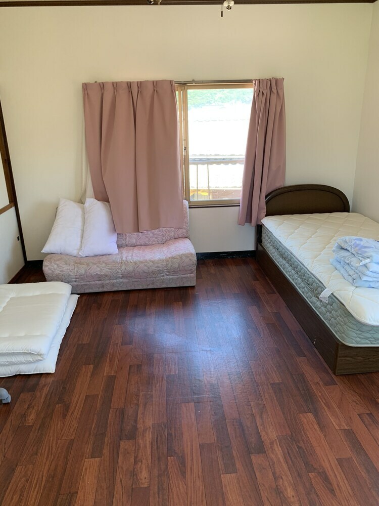 Hotel Guesthouse Tonpare