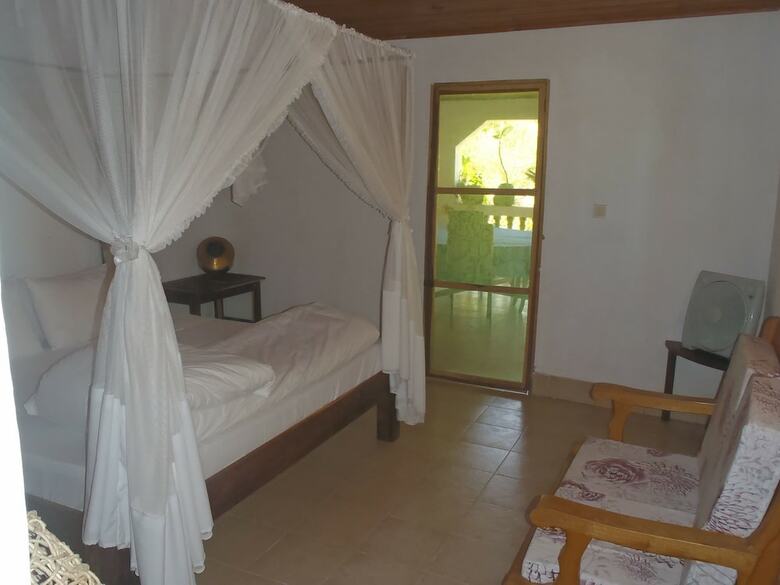 Hotel Auberge Chez Laurette Morombe