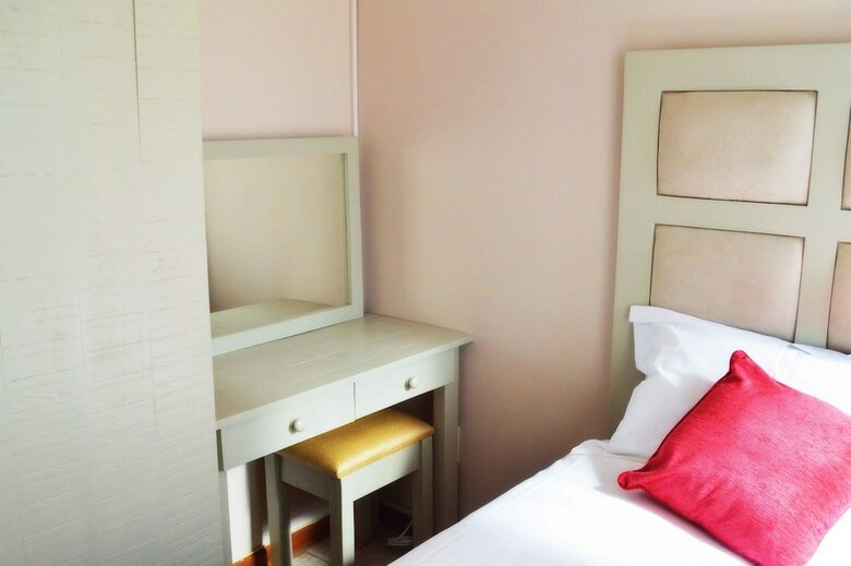 Hotel Empoza Seaview Guesthouse