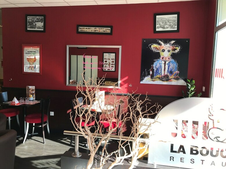 Hotel Kyriad Aix Les Milles - Plan de Campagne