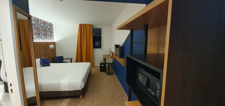 Hotel Kyriad Aix Les Milles - Plan de Campagne