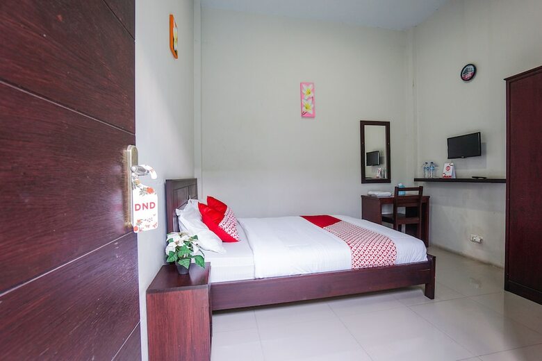 Hostal Oyo 1236 Elite Residence
