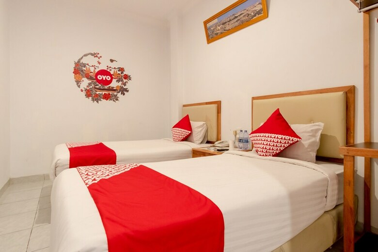 Hostal Oyo 1243 9-haan Homestay