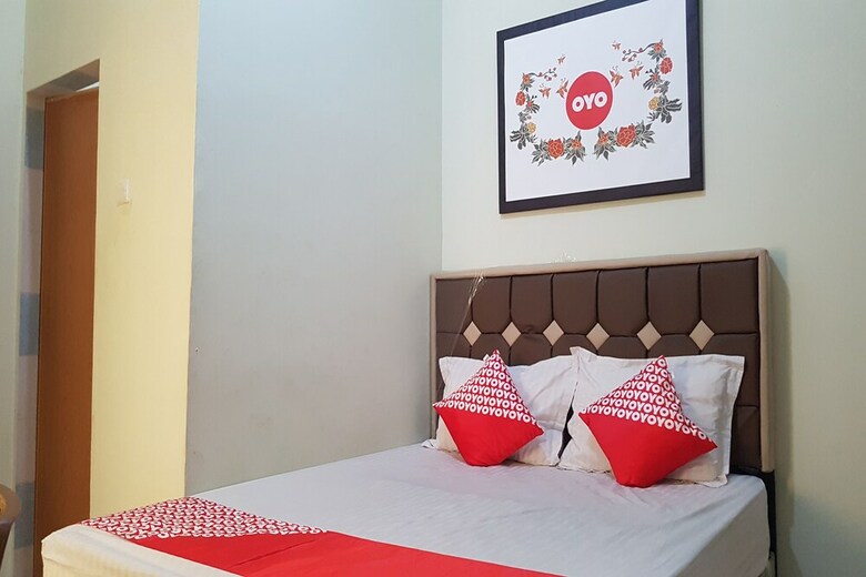 Hostal Oyo 1243 9-haan Homestay