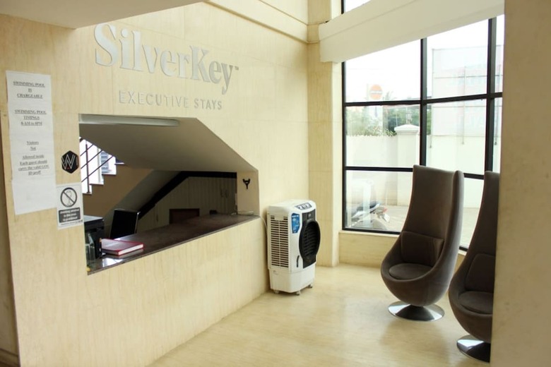 Hotel Alegria Whitehouse Mambakkam