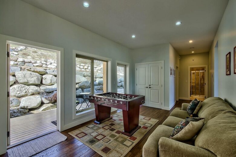 Peaks Retreat + Suite By Bear Country