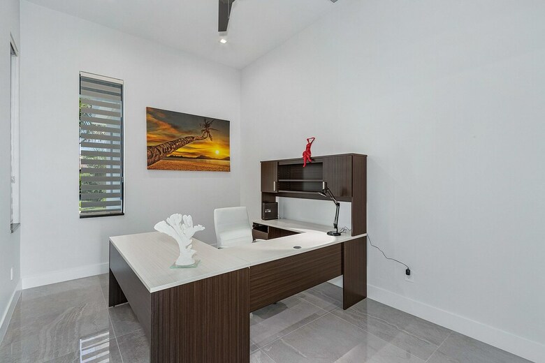 Villa Cosmopolitan By Vacationhit