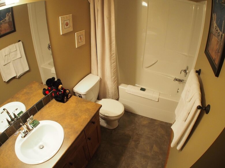 Settlers Crossing #62 By Bear Country