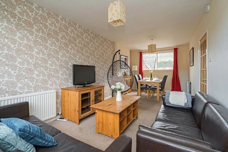Royal Mile 2br Apartment Private Balcony