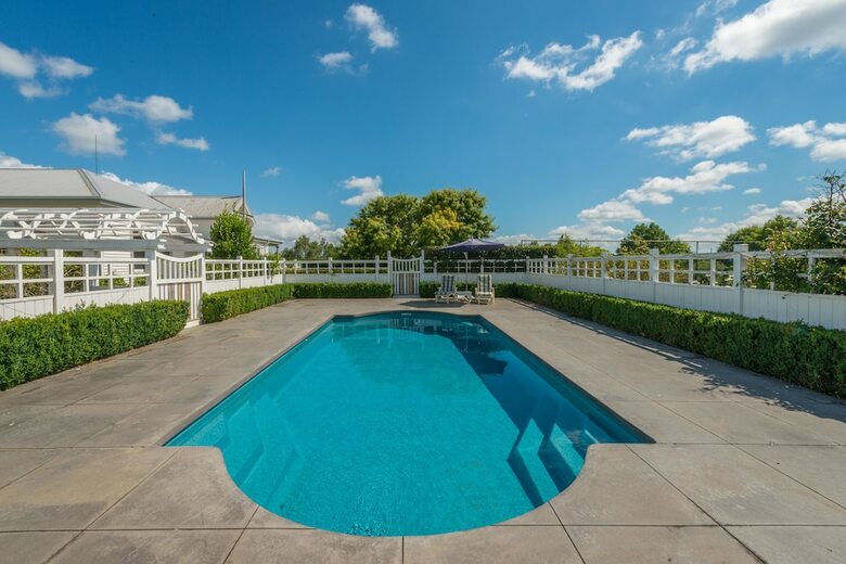 Villa Magnificent Karaka Estate W/swimming Pool