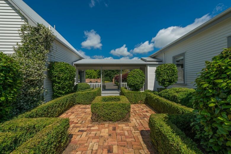 Villa Magnificent Karaka Estate W/swimming Pool