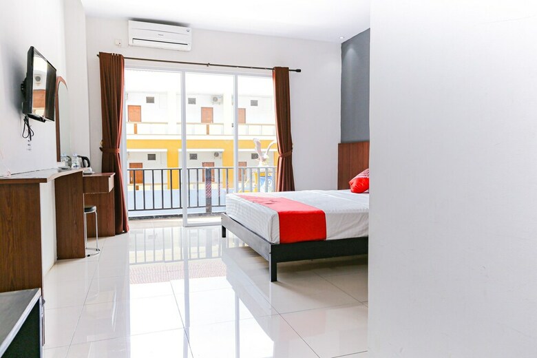 Capital O 1246 Hotel Grand Pacific