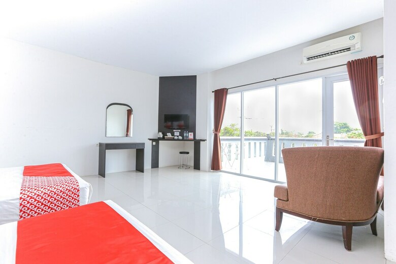 Capital O 1246 Hotel Grand Pacific