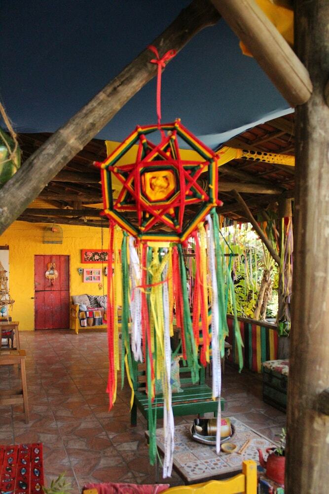 Hostal Hostel Casamarela