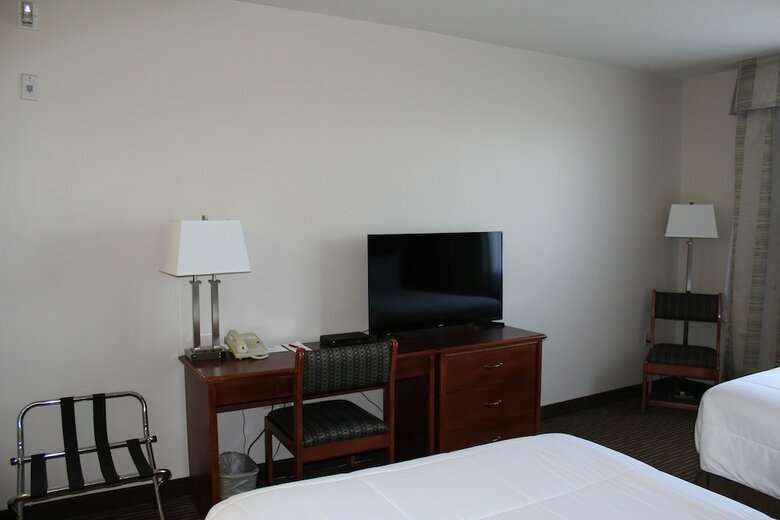 Hotel Foxwood Inn & Suites